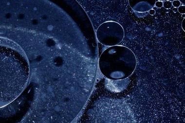 Koyu Mavi Soyut Çember Baloncuk Sıvı Yağ Arkaplanı