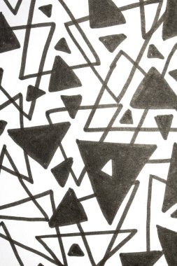 El çizimi karalama kalem üçgeni kare siyah çizgiler ve beyaz arkaplandaki dalgaları kapat