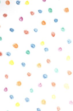 Çok renkli çocuk kalemi boya kalemi benekli benekli puantiyeli arkaplan