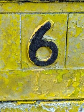 Sıkıntılı Durum Tipografisinde Yazılan Sözler 6 Numaralı Fidyeyi Buldu