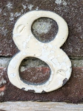 Sıkıntılı Durum Tipografisinde Yazılan Sözler Fidye Numarası 8 'i Buldu