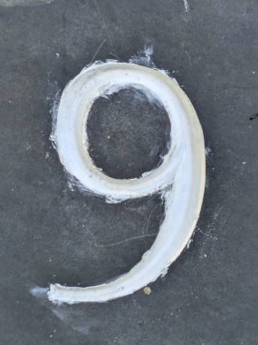 Sıkıntılı Durum Tipografisinde Yazılan Sözler Dokuz Numara Fidye Bulundu