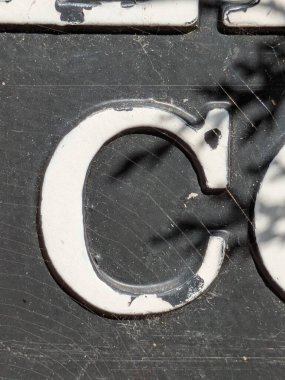 Sıkıntılı Durum Tipografisi ile Yazılan Sözcükler Fidye Harfi C Bulundu