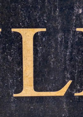 Sıkıntılı Durum Tipografisi ile Yazılan Sözcükler Bulundu L Harfi