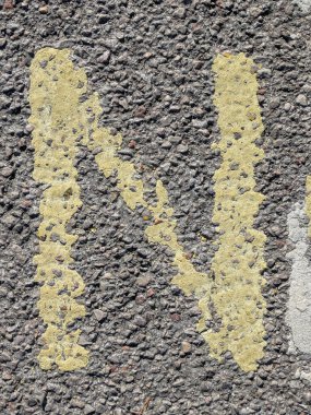 Sıkıntılı Durum Tipografisi ile Yazılan Kelimeler Fidye Mektubu N 'yi Buldu