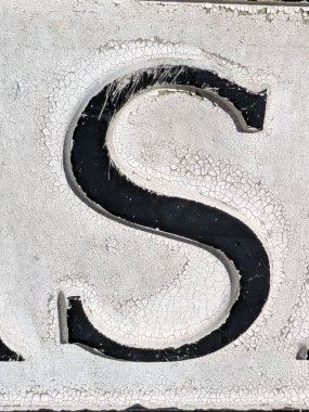 Sıkıntılı Durum Tipografisi ile Yazılan Sözcükler Fidye Harfi S Bulundu