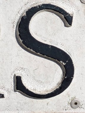 Sıkıntılı Durum Tipografisi ile Yazılan Sözcükler Fidye Harfi S Bulundu