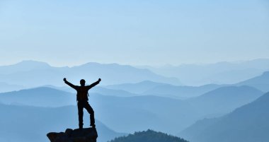 Genç Sporcu Zirveden Manzarayı İzliyor