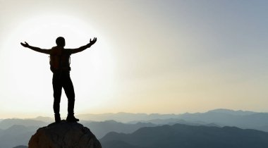 Görkemli Manzarayı İzlerken