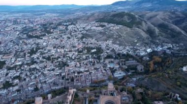 Alhambra Sarayı Granada şehri İspanya Avrupa