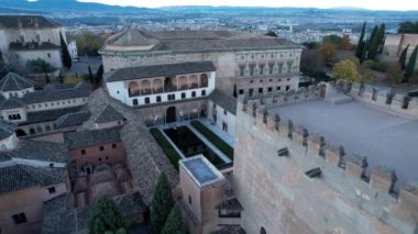 Alhambra Sarayı Granada şehri İspanya Avrupa
