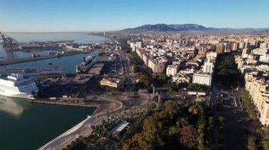 Malaga yoğunluğu. İskele. İspanya Avrupa Endülüs