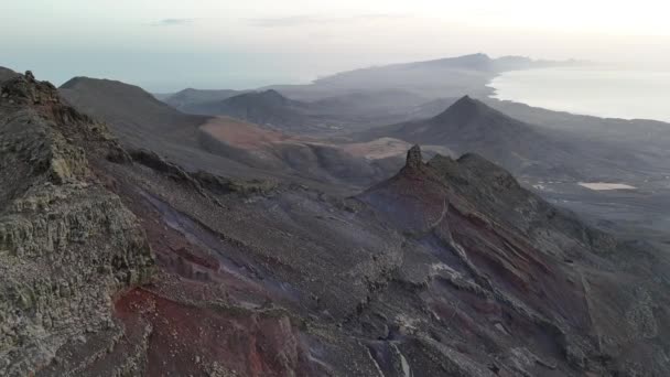 Φουερτεβεντούρα Κανάρια Νησιά Ευρώπη Βουνά Στο Ηλιοβασίλεμα — Αρχείο Βίντεο