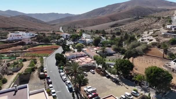 加那利岛弗尔特文图拉Betancuria 山中的一个小镇 — 图库视频影像