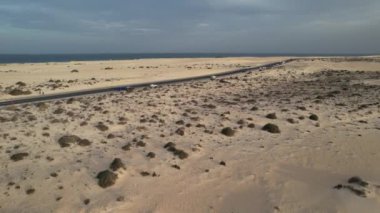 Fuerteventura, Kanarya Adası. Kıyı şeridi boyunca çöl