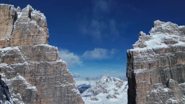 Dolomiter Vintern Snöiga Klippor Alperna Italien — Stockvideo