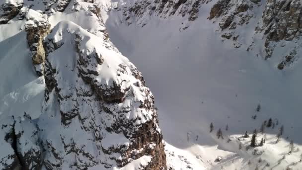 Dolomiter Vintern Klippiga Bergen Utsikt Från Luften — Stockvideo