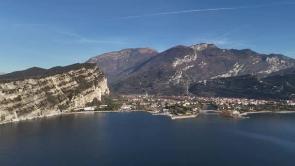 Riva Del Garda Lago Garda Italië Prachtig Uitzicht Vanuit Lucht — Stockvideo