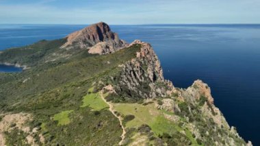 Fransa 'nın güney kıyısındaki Amazing Cote D Azur. Seyahat fotoğrafçılığı. Yüksek kalite 4k görüntü