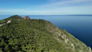 Fransa 'nın güney kıyısındaki Amazing Cote D Azur. Seyahat fotoğrafçılığı. Yüksek kalite 4k görüntü
