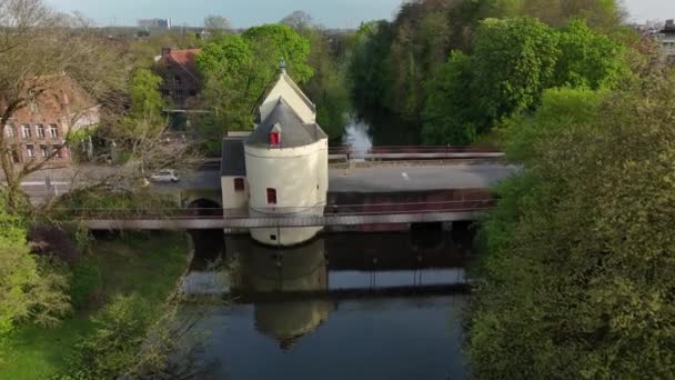 Διώρυγα Και Πάρκο Στη Βελγική Πόλη Bruges Ιστορικό Μέρος Της — Αρχείο Βίντεο