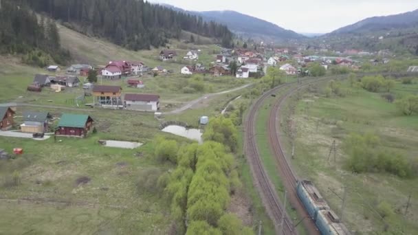 Comboio Mercadorias Transporta Carvão Ucrânia Ocidental Imagens Alta Qualidade — Vídeo de Stock