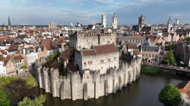 Ghent, Belçika 'daki Gravensteen Kalesi manzarası.