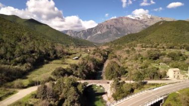Korsika 'nın dinginliğini hisset heybetli dağları ve akan nehirleri berrak bir gökyüzünün altında.