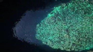 Gozo, Malta üzerindeki nefes kesen hava manzaralarını, kristal berrak suları ve deniz altı oluşumlarını deneyimleyin. Doğal güzelliğin tadını çıkar..