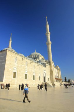 Şehir Işıkları ve Mimarisi ile Huzurlu Rıhtım Yansıması Mavi Camii, İstambul Camii, Turki Camii, Turki Camii, 13 Şubat 2020