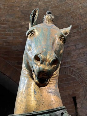 Atlar ve Bazilika di San Marco, Venedik, İtalya