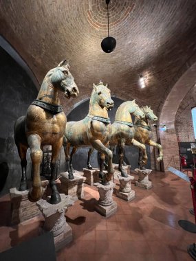 Atlar ve Bazilika di San Marco, Venedik, İtalya