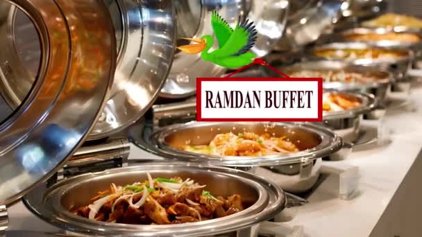 Vogelflug Mit Ramdan Buffet Board Auf Buffet Hintergrund Hotel Hochzeit — Stockvideo
