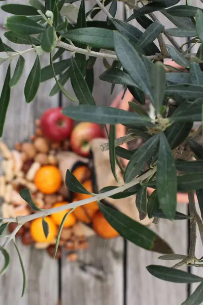 Sonbaharda mandalina ve fındık