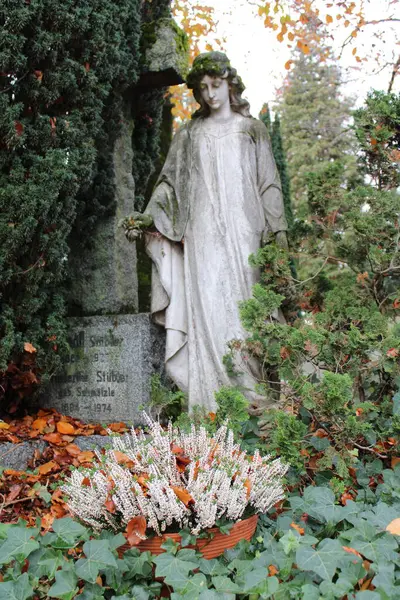 Almanya, Metzingen 'deki eski mezarlık