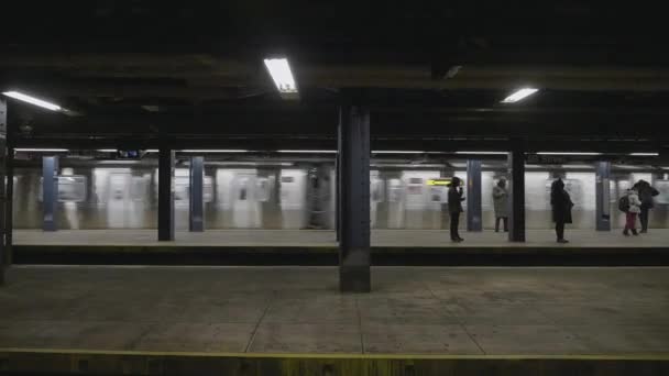在纽约市哥伦布圆街59号被枪杀 — 图库视频影像
