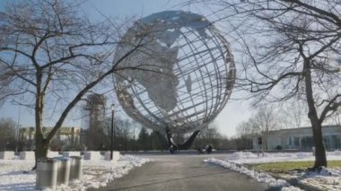 Kış günü Flushing Meadows Park 'ın el kamerasıyla çekilmiş fotoğrafı. Queens, New York 'ta çekilmiş..