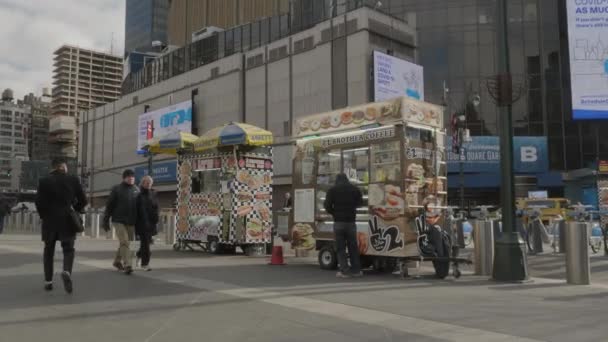 Handheld Shot Food Truck Poza Nowym Jorkiem Miasto Madison Square — Wideo stockowe