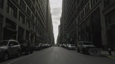 Manhattan 'ın ortasında el kamerasıyla çekilmiş bir fotoğraf.