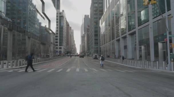 Handyaufnahme Einer Straße Midtown Manhattan — Stockvideo