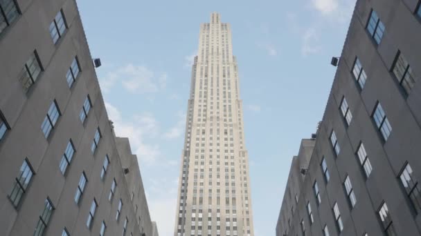 화창한 Rockefeller Plaza의 휴대용 — 비디오