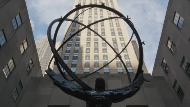 Etablerar Bild Atlas Rockefeller Center Skjuten Solig Dag New York — Stockvideo