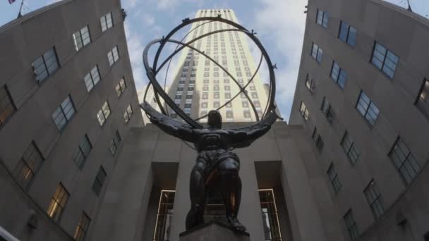 Establecimiento Plano Atlas Rockefeller Center Disparo Día Soleado Ciudad Nueva — Vídeos de Stock