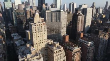 Sıcak bir yaz sabahı Midtown East 'te 4K' de çekilmiş.