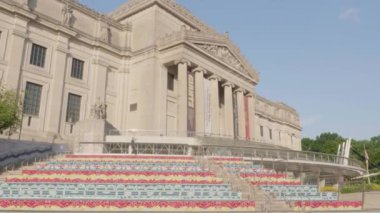 Brooklyn Müzesi 'nin el kamerasıyla çekilmiş bir fotoğrafı. Prospect Heights 'ta çekilmiş..