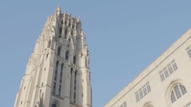 Riverside Kilisesi 'nin çekimini yapıyorum. New York 'ta alacakaranlıkta vuruldu..