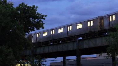 Brooklyn 'de, New York' ta 4K 'da çekilmiş..
