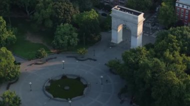 Greenwich Village 'da gün doğumunda vuruldu..
