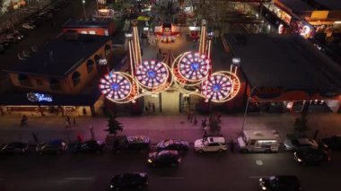 Yazın gece Brooklyn 'de çekilmiş..