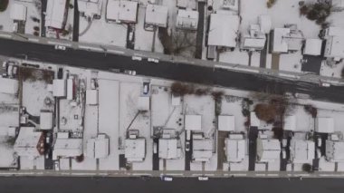 Binghamton, New York 'taki evlerin havadan görünüşü. Bir kış günü batı yakasında vuruldu..